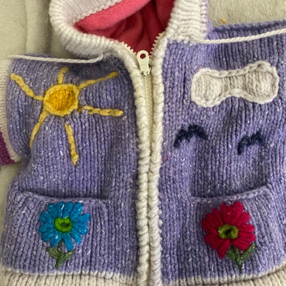 Hand made lamb wool sweater for little girl - Picture 3 of 5